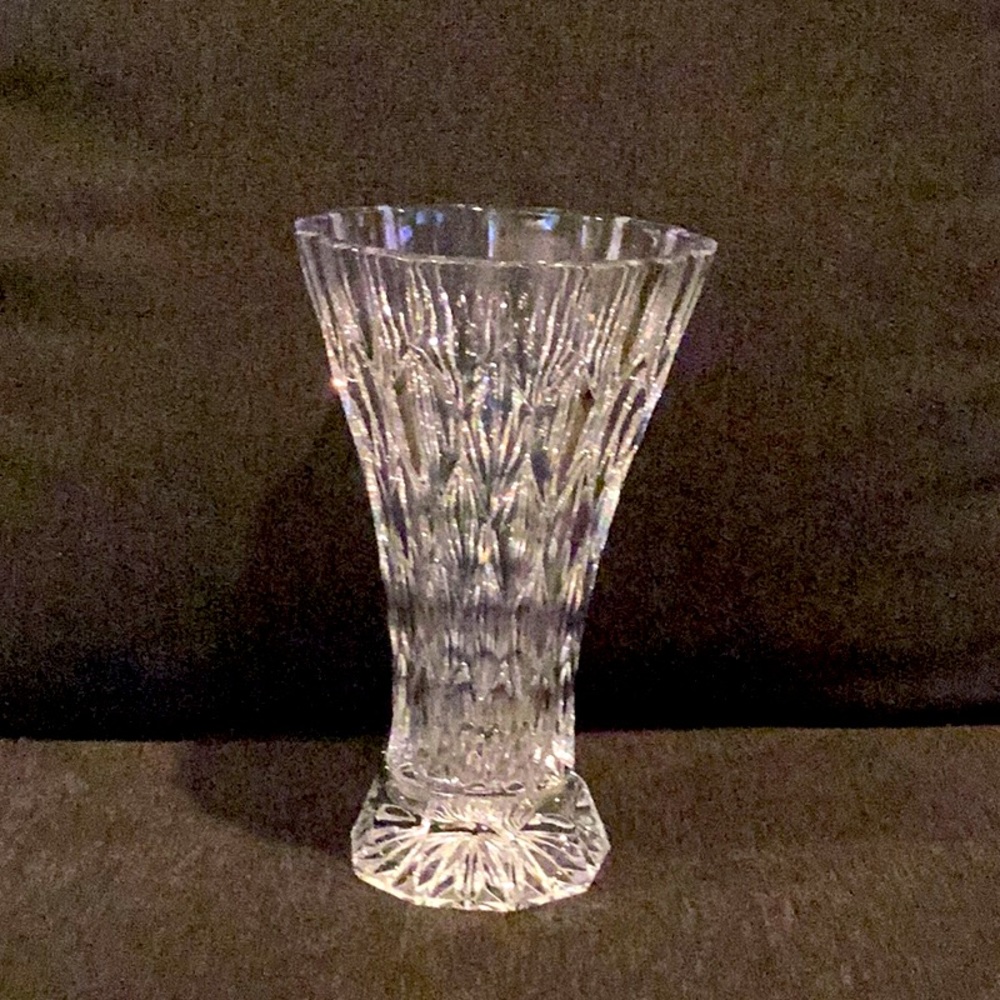 Leaded Crystal Honeycomb Cut Vase